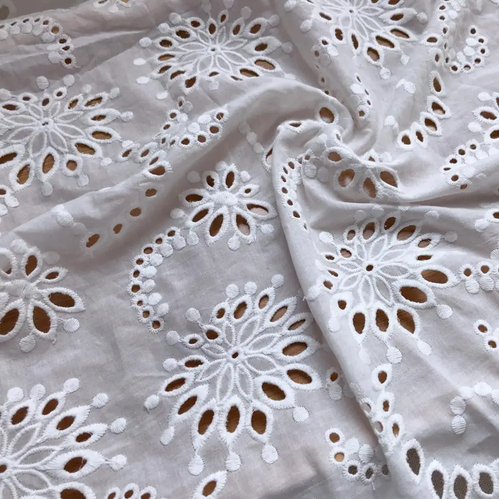Čistá Bavlna Očká Čipky Textílie francúzsky Duté z Textílie Mäkké Letné Šaty textílie Pre DIY šaty čipky hore Normálny biely 1 yard Obrázok 0
