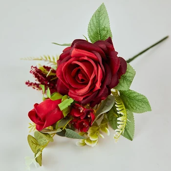 Umelé Ruže Kvety so Zelenými Listami Realistické Ruže Kvet Kmeňových Hodvábne Kvety Falošné Kvet pre Domáce Stranu Svadobné DIY Dekor